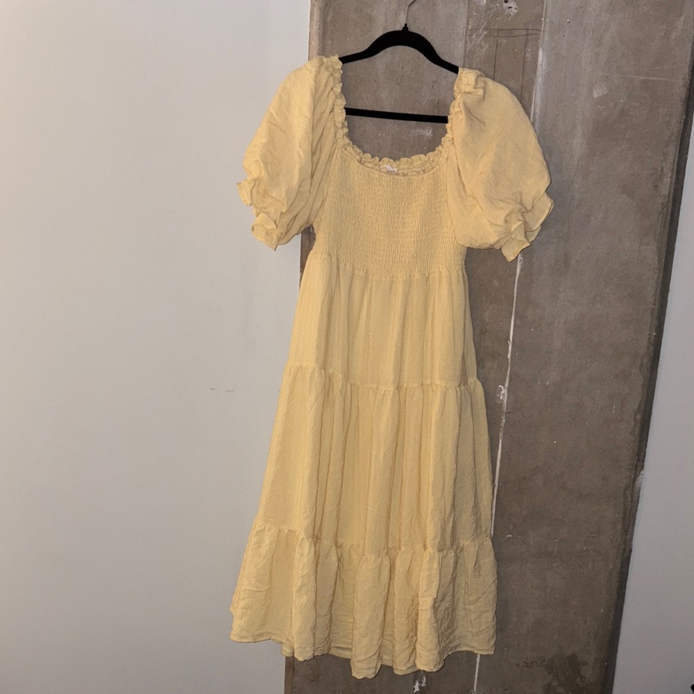 Soft Yellow Tiered Midi Dress with Puff Sleeves